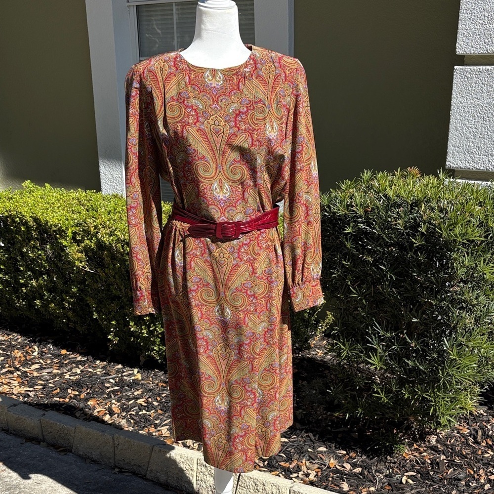 Elegant Vintage Liz Claiborne 100% Silk Paisley Long Sleeve Dress with Belt